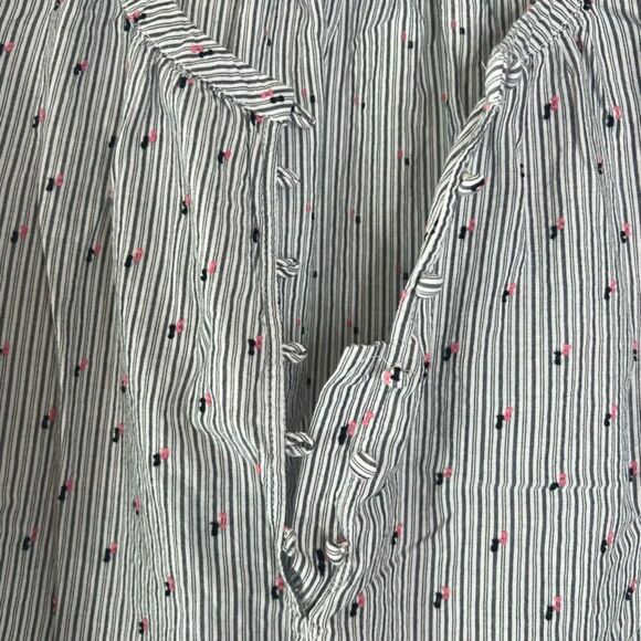 LOFT Short Sleeve Vneck Striped & Tufted 1/2 Button Front Blouse Size XS - Picture 6 of 7